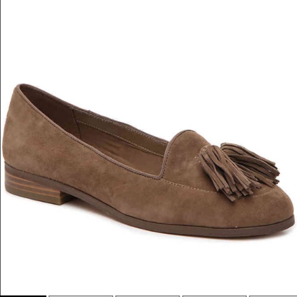 On hold 🥰Anne Klein loafers